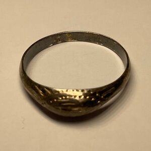 Sterling Silver Ring Size 8 Navajo Design 925